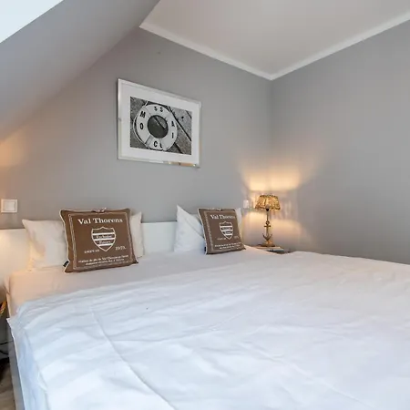 House One Βέστερλαντ